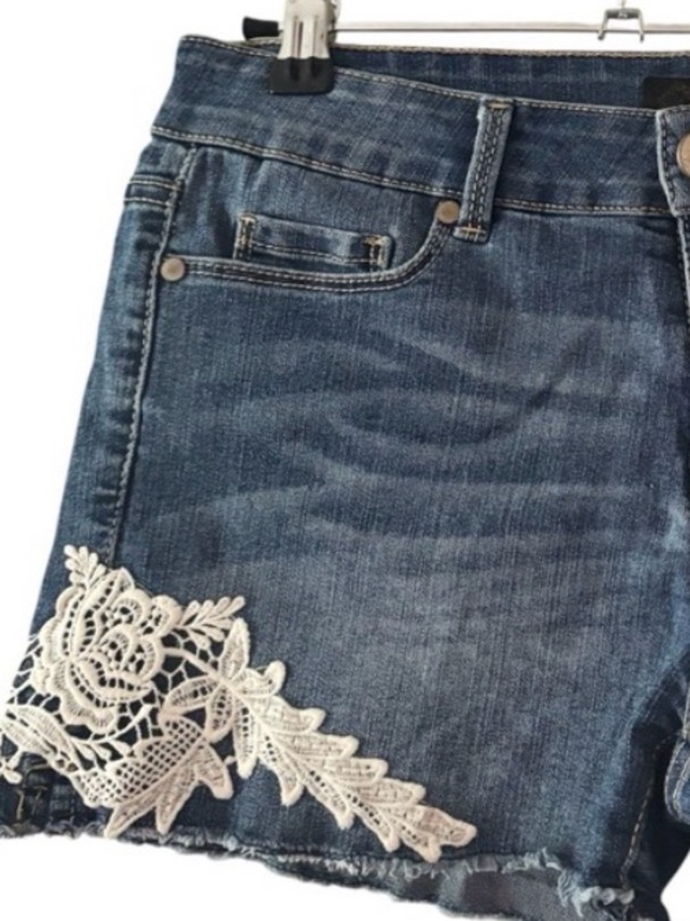 JORDACHE Denim Raw Edge Shorts with Applique Detail